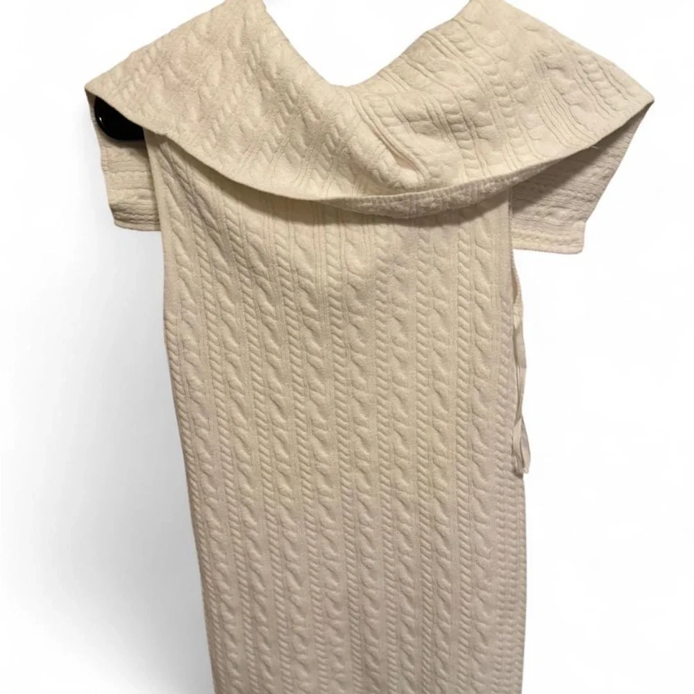 Unavailable - Picture 7 of 10